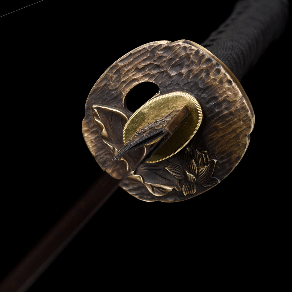 Handmade Japanese Wakizashi Sword-Damascus Steel Blade with Brass Tsuba