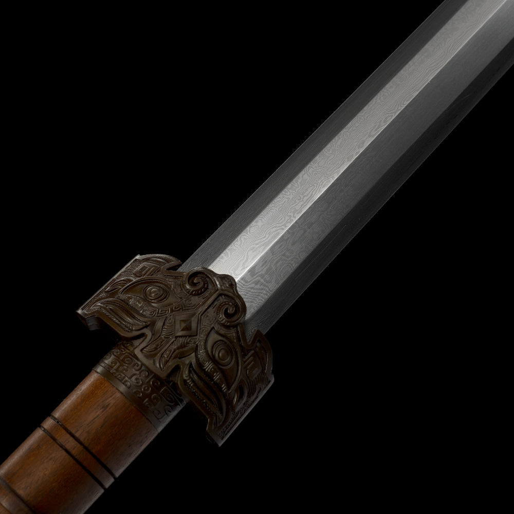 Traditional Chinese Sword - Damascus Steel Blade with Dragon Fittings
